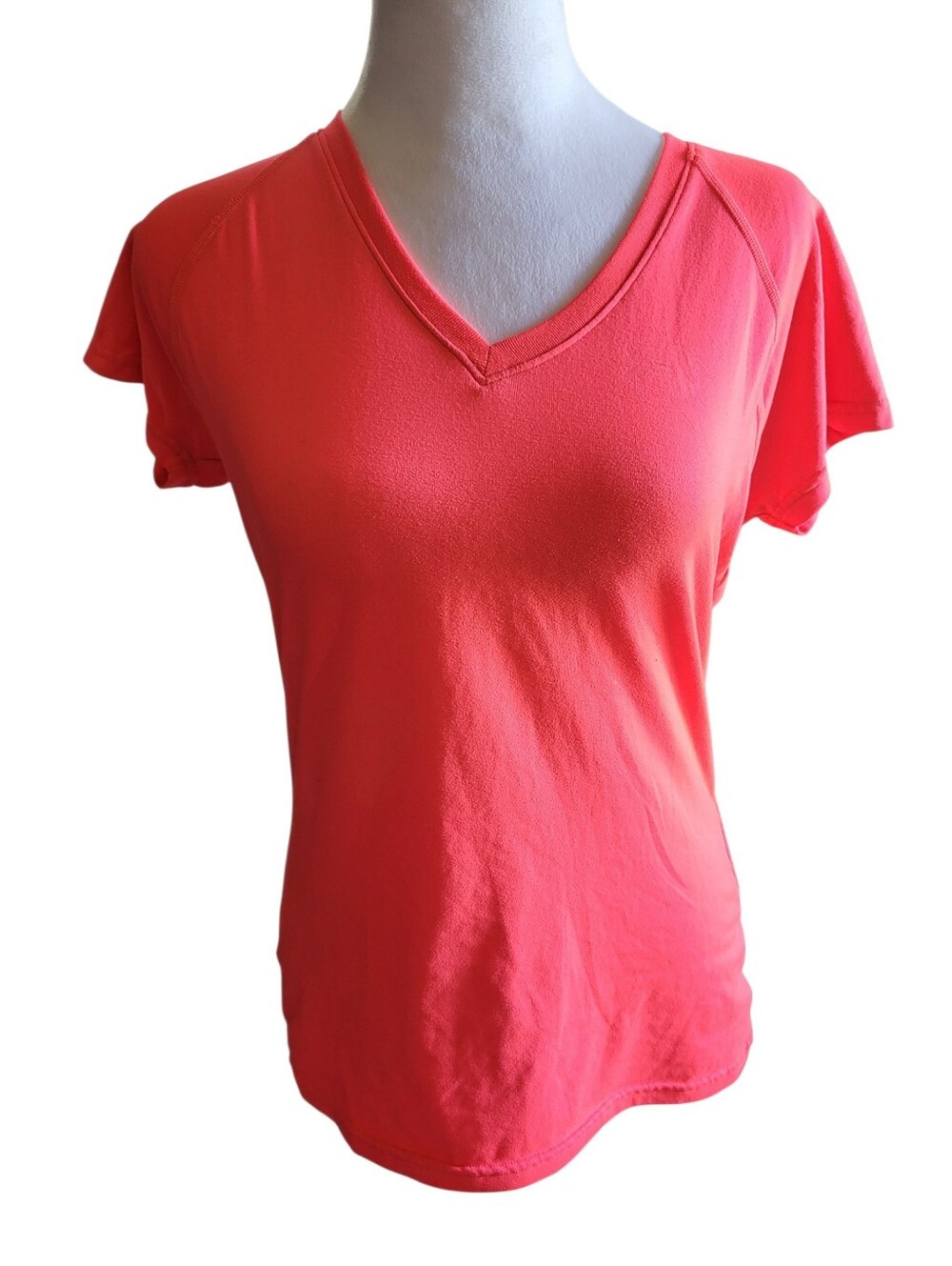 Under Armour V-Neck Short Sleeve Tee sz S